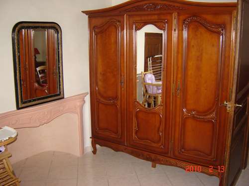 armoire de l`aaprtement 2 gentiane de la maison d`augustin