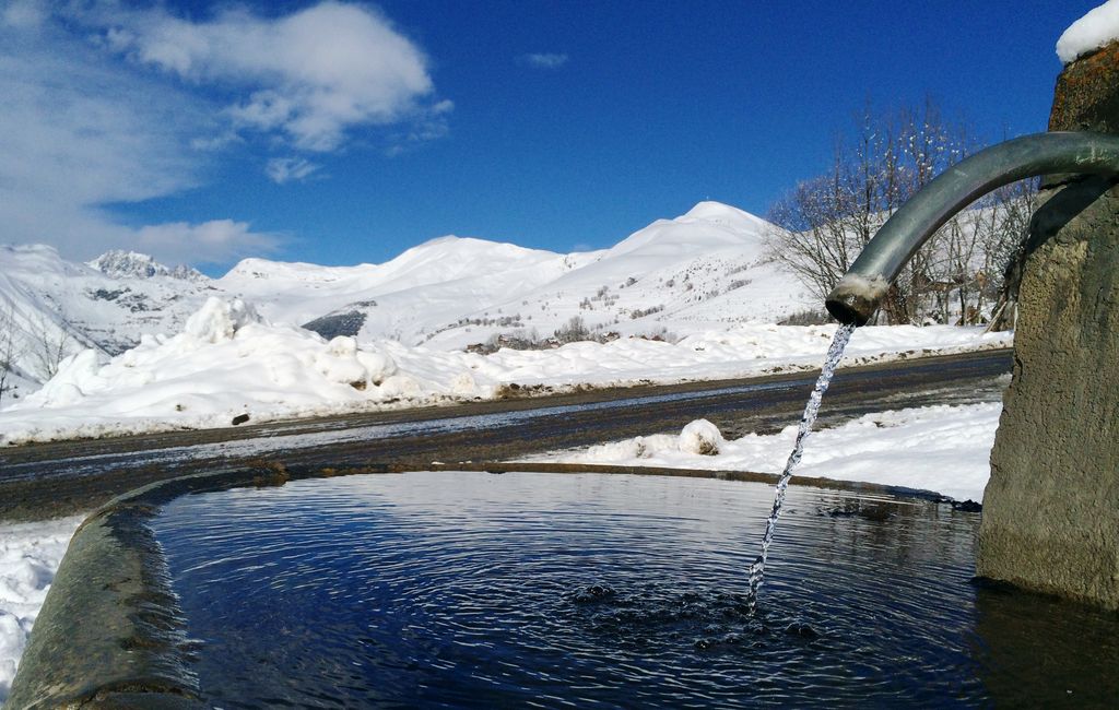 Bassin de La Tour au chef lieu de Saint Jean d`Arves